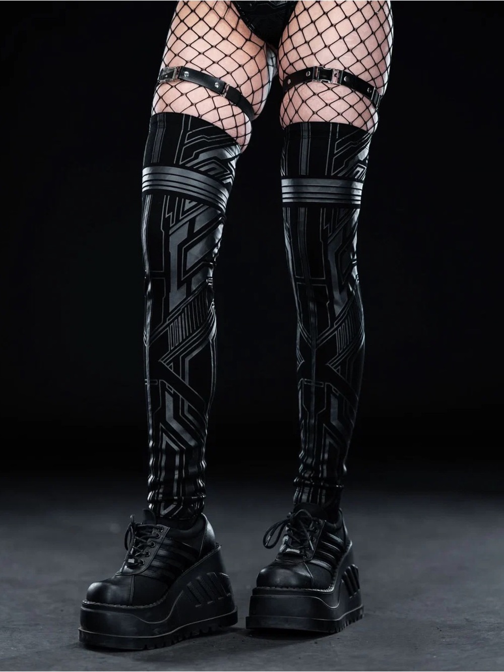 Neo4ic - Zyphr 2 Thigh-Highs (Black) - Size S - BNWT